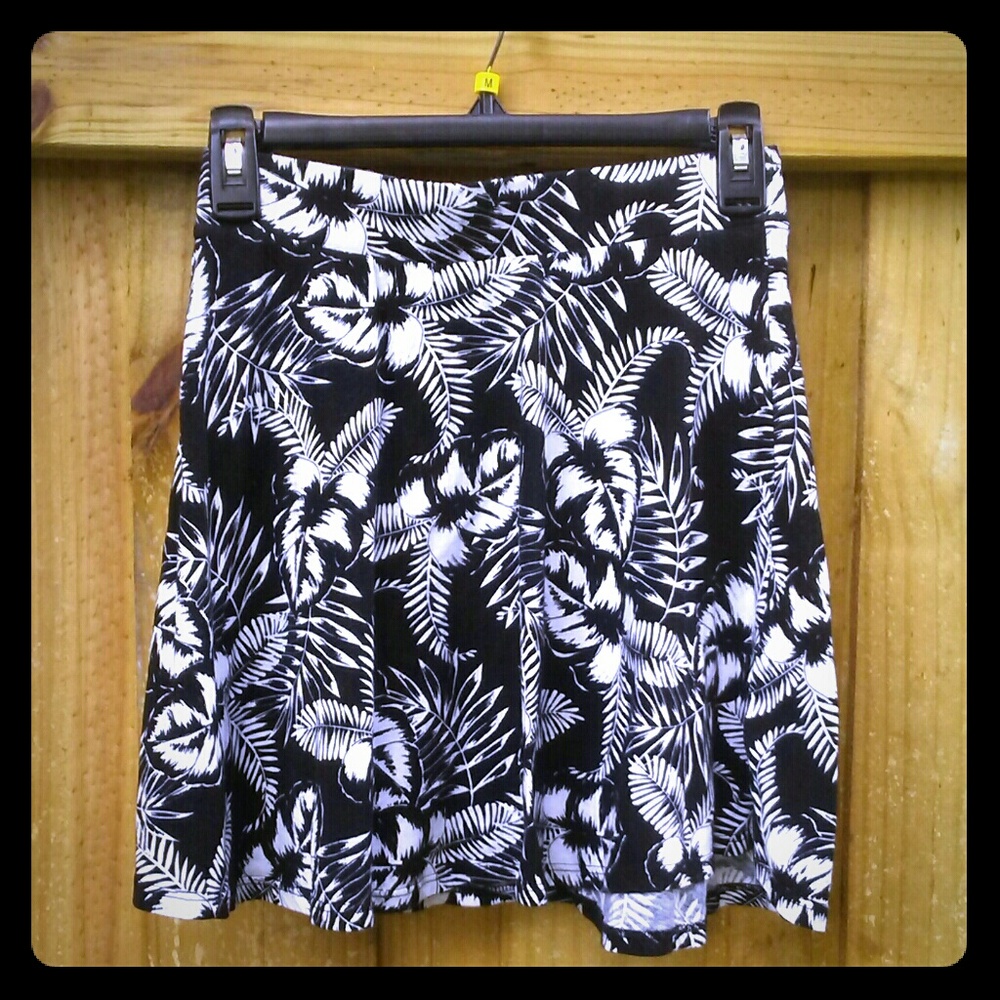 Charlotte Russe Tiki Hawaiian Pinup Skater Skirt